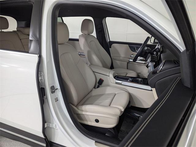 used 2025 Mercedes-Benz GLB 250 car, priced at $39,500