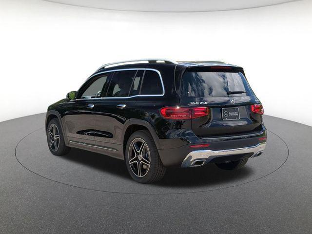 new 2026 Mercedes-Benz GLB 250 car, priced at $52,960