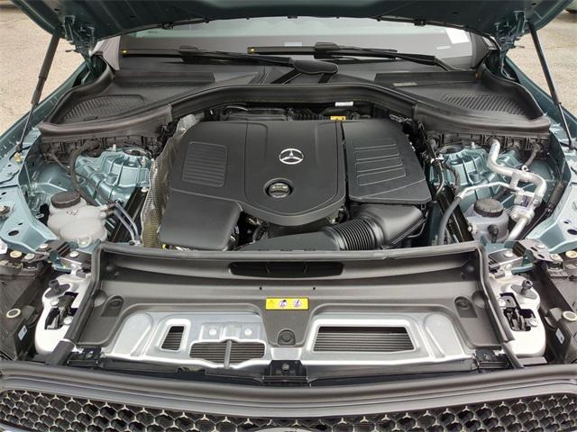 new 2026 Mercedes-Benz GLC 300 car, priced at $60,320