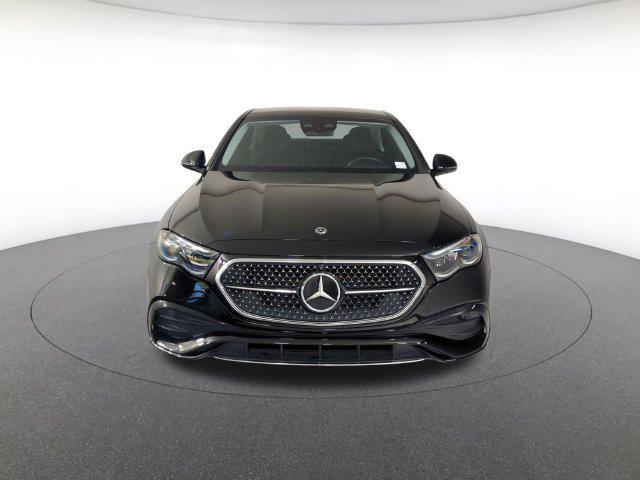 Mercedes-Benz E-Class view 2