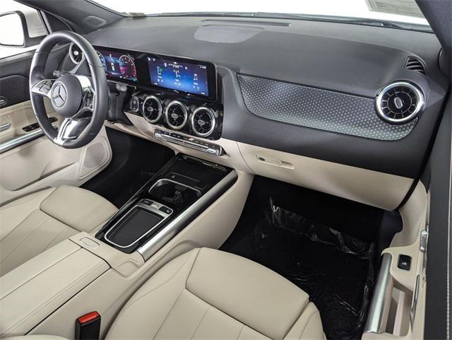 used 2025 Mercedes-Benz GLA 250 car, priced at $36,900