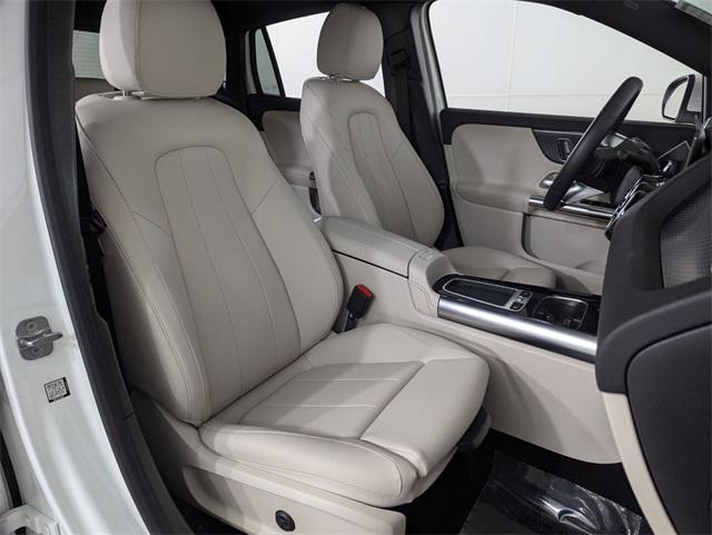 used 2025 Mercedes-Benz GLA 250 car, priced at $36,900