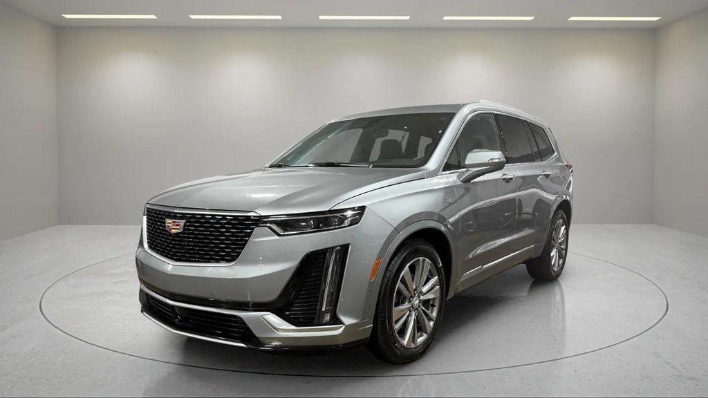 used 2025 Cadillac XT6 car, priced at $54,995
