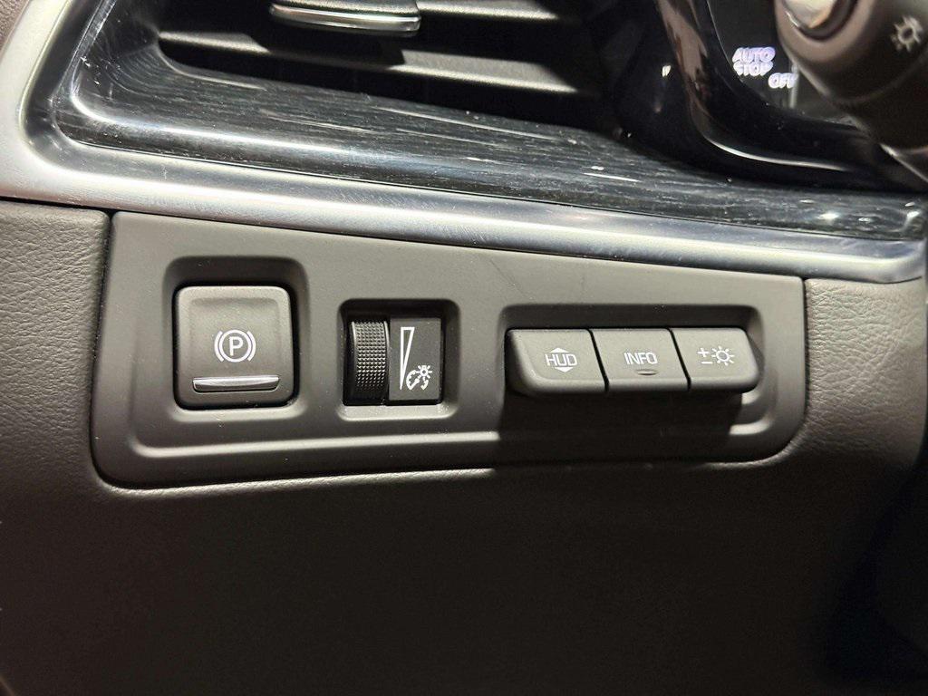 used 2025 Cadillac XT5 car, priced at $47,495