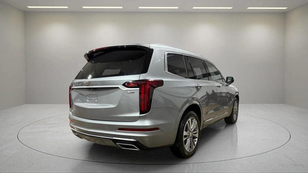 used 2025 Cadillac XT6 car, priced at $53,895