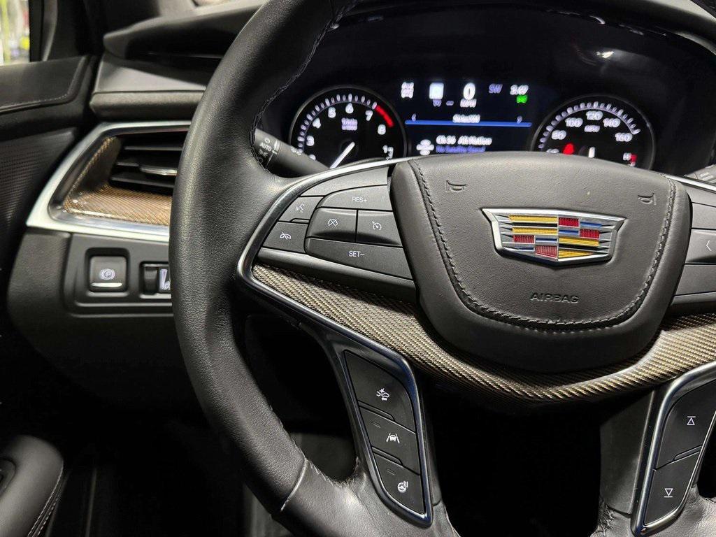 used 2023 Cadillac XT5 car, priced at $43,495