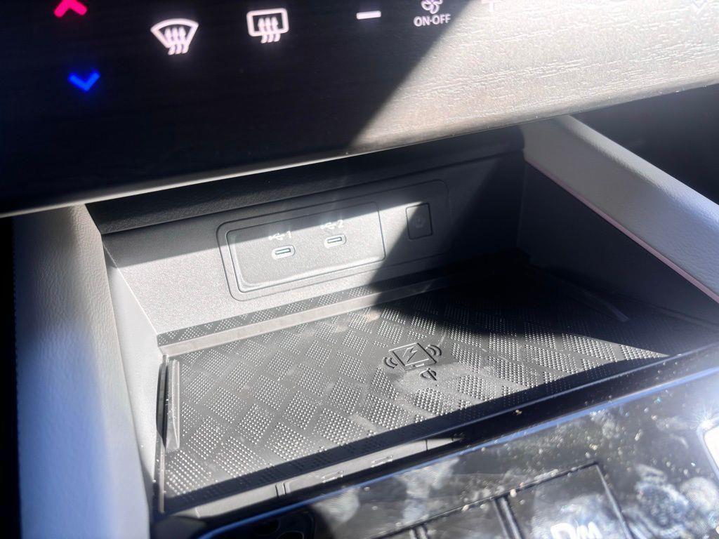 new 2025 Nissan Murano car, priced at $36,756