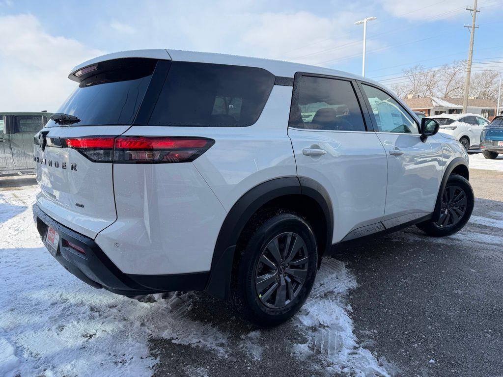 new 2026 Nissan Pathfinder car, priced at $37,252
