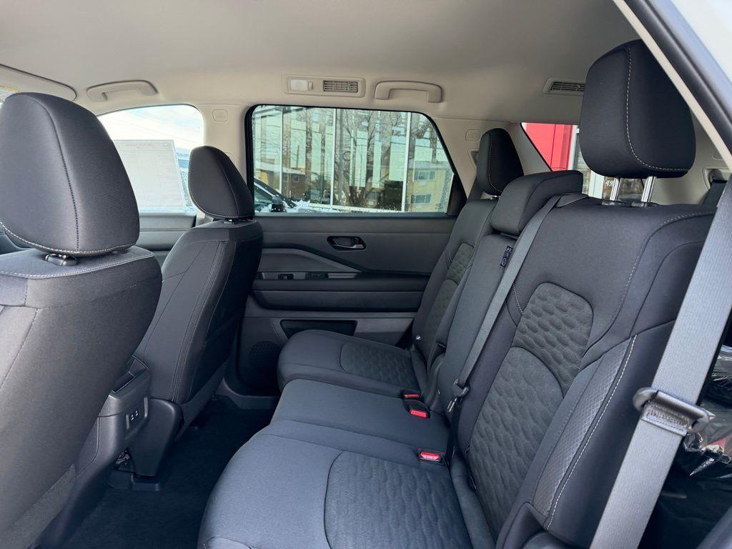 new 2026 Nissan Pathfinder car, priced at $37,252