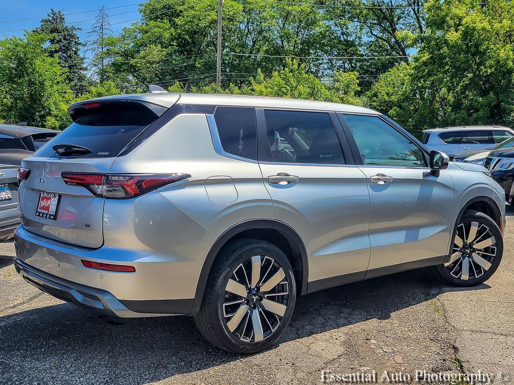 used 2025 Mitsubishi Outlander car, priced at $28,059