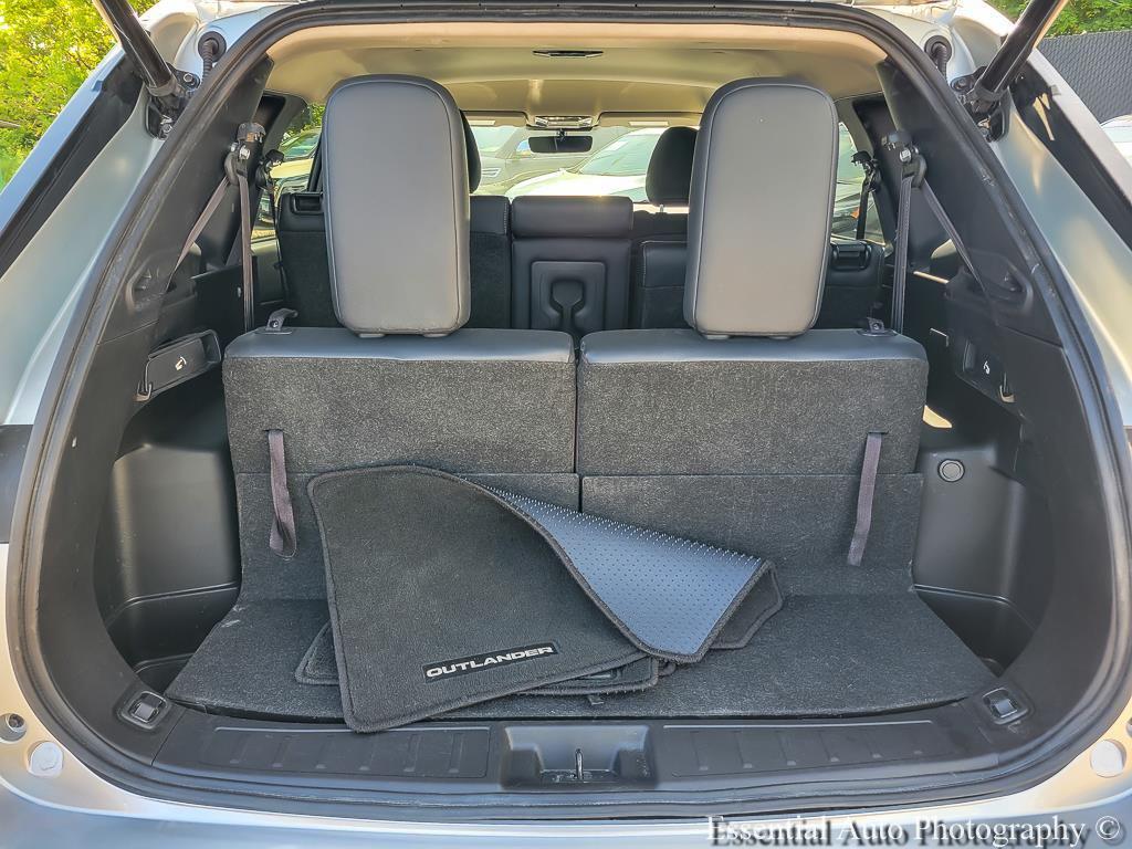 used 2025 Mitsubishi Outlander car, priced at $28,059