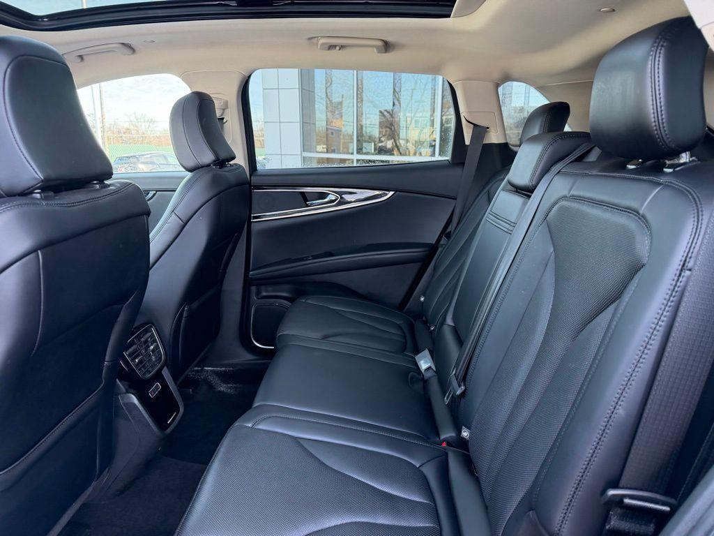 used 2022 Lincoln Nautilus car, priced at $30,999