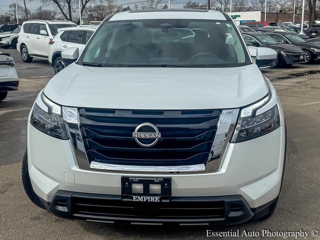 used 2025 Nissan Pathfinder car, priced at $33,900
