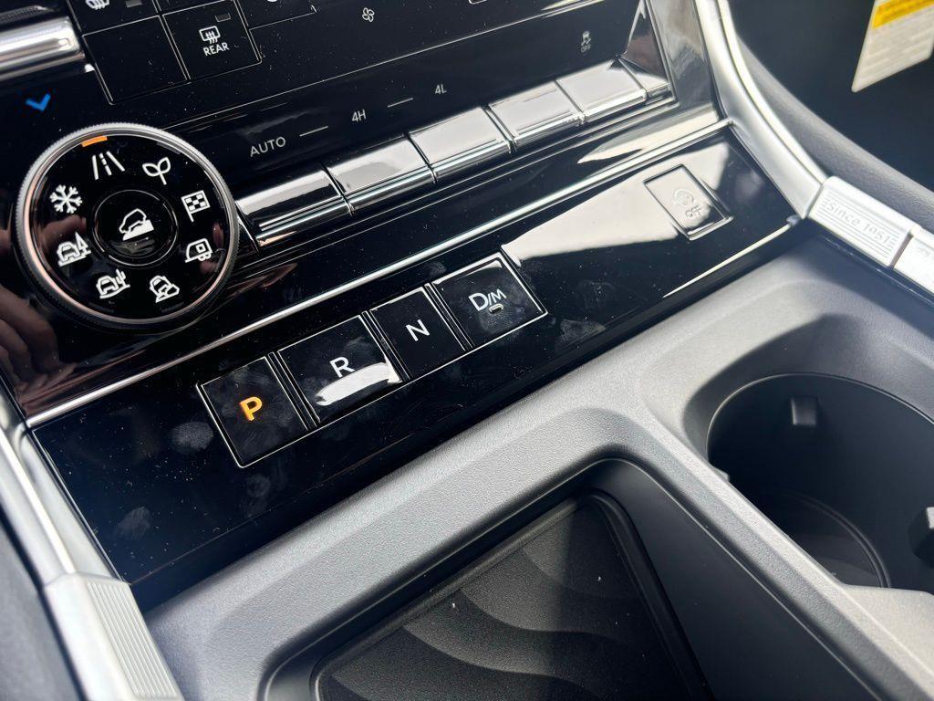 new 2025 Nissan Armada car, priced at $63,736