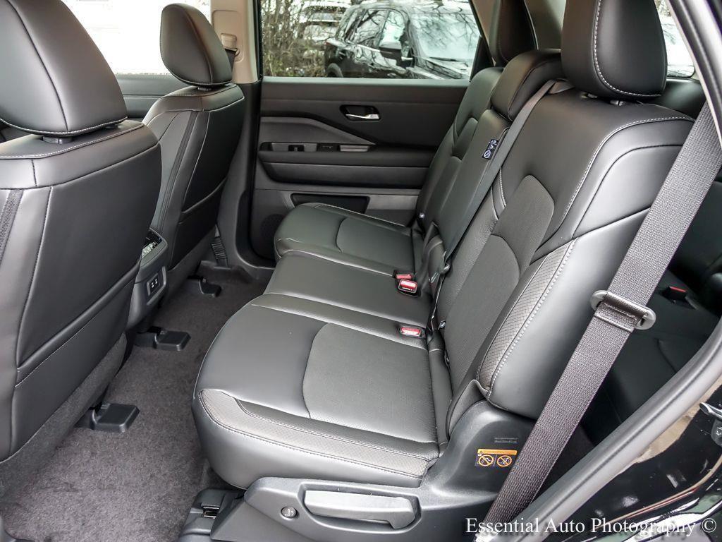 new 2026 Nissan Pathfinder car, priced at $40,665
