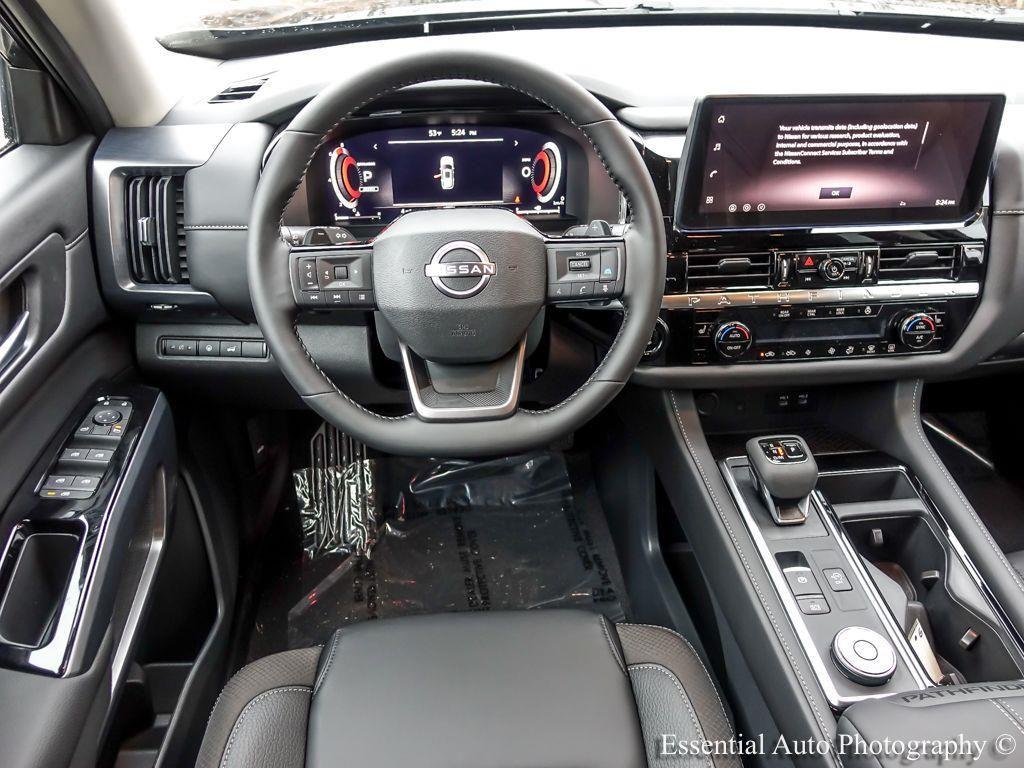 new 2026 Nissan Pathfinder car, priced at $40,665