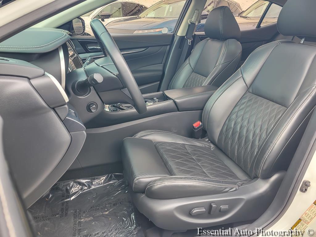 used 2023 Nissan Maxima car, priced at $30,899