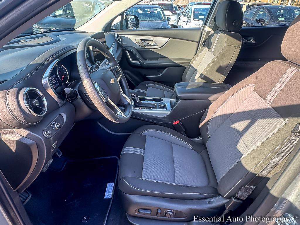 used 2025 Chevrolet Blazer car, priced at $29,995