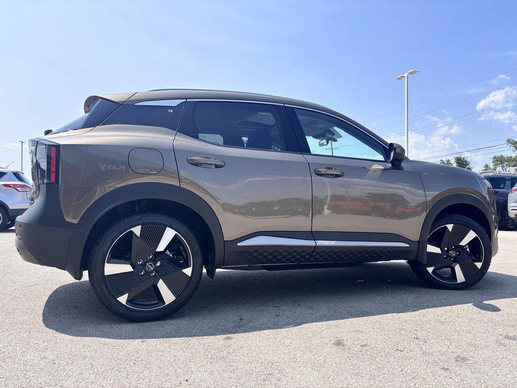 new 2025 Nissan Kicks car, priced at $25,911