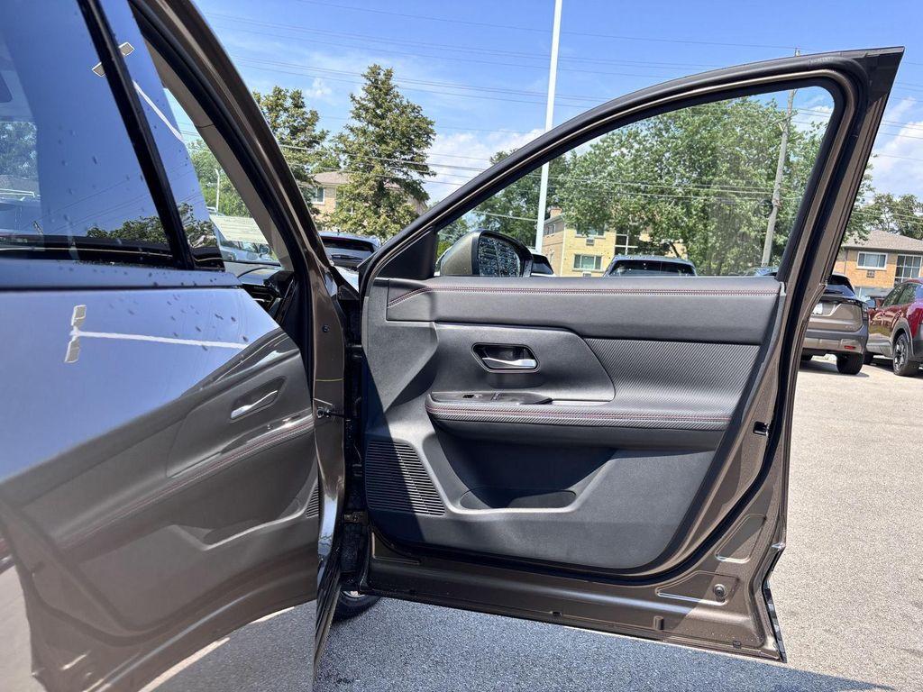 new 2025 Nissan Kicks car, priced at $25,911