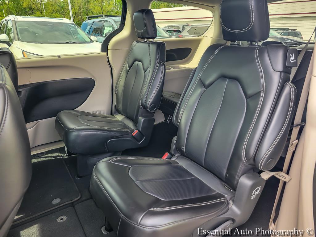 used 2023 Chrysler Pacifica car, priced at $24,976