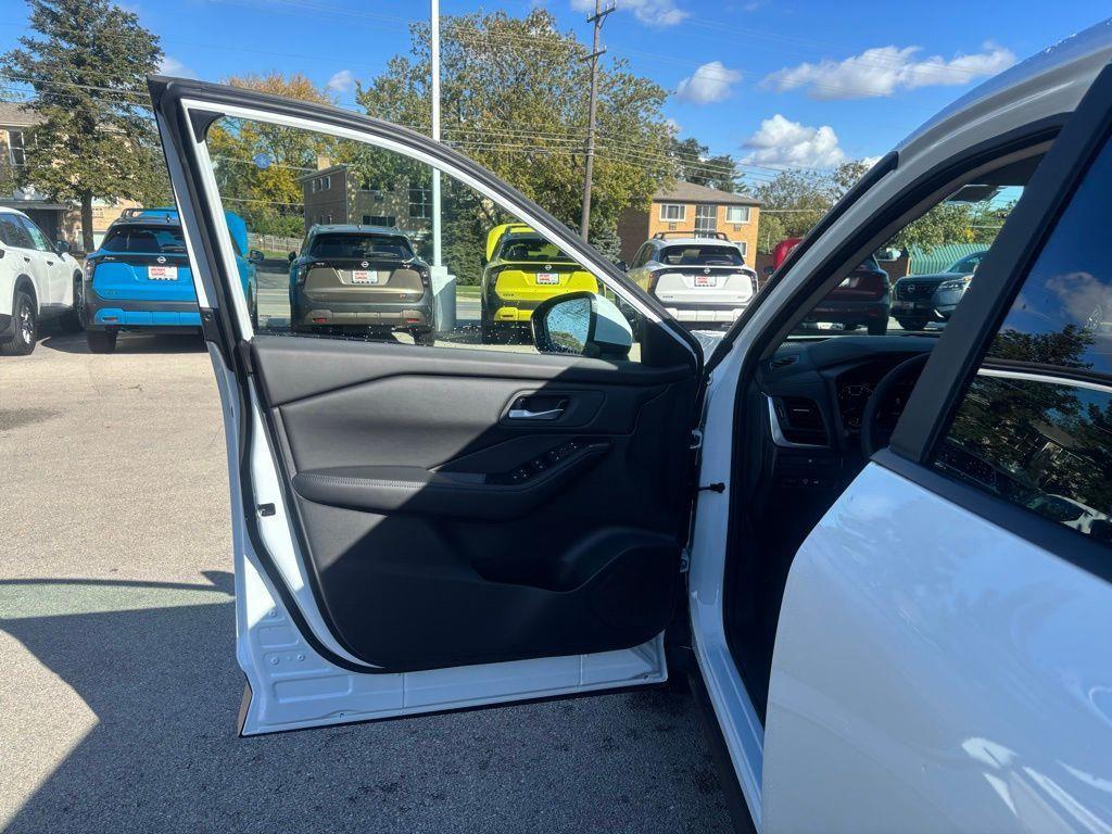 new 2026 Nissan Rogue car, priced at $30,061