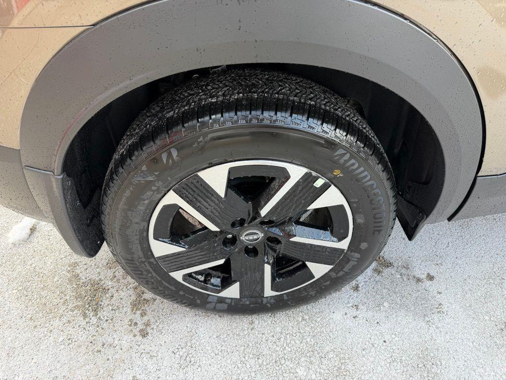 new 2026 Nissan Kicks car, priced at $27,007