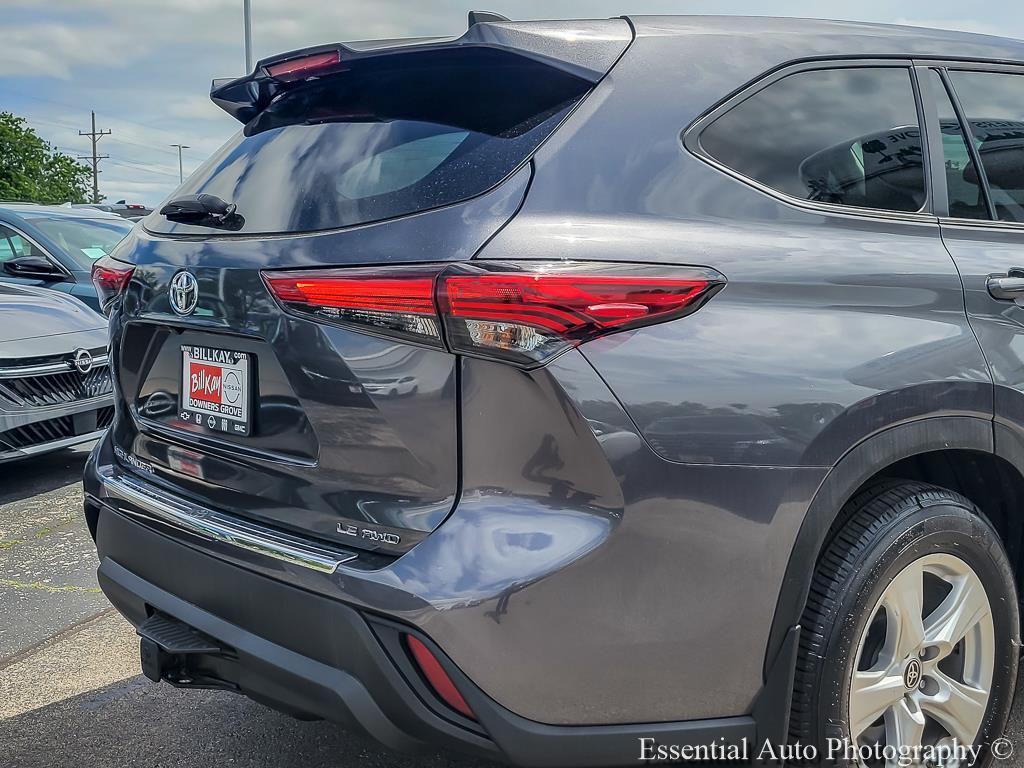 used 2023 Toyota Highlander car, priced at $30,889