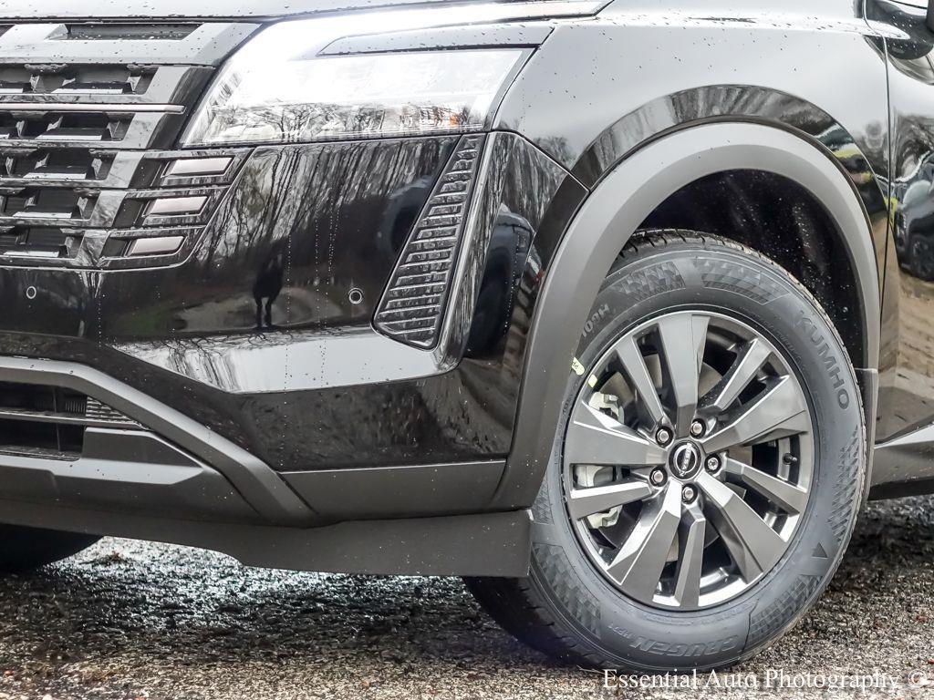 new 2026 Nissan Pathfinder car, priced at $38,203