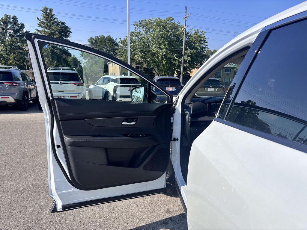 new 2025 Nissan Murano car, priced at $32,540