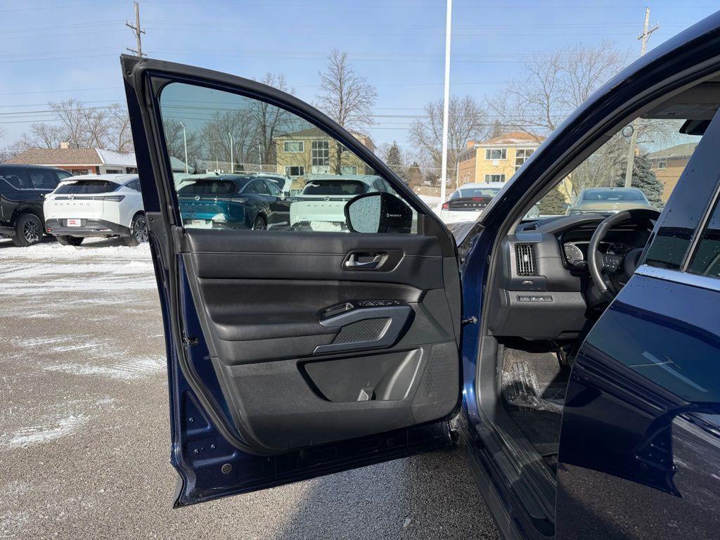 used 2023 Nissan Pathfinder car, priced at $28,170