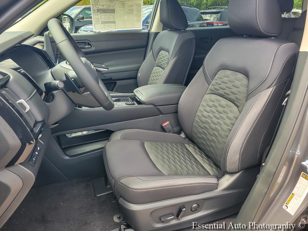 new 2026 Nissan Pathfinder car, priced at $42,257