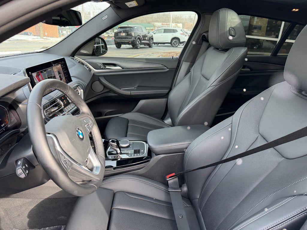 used 2023 BMW X4 car, priced at $36,818