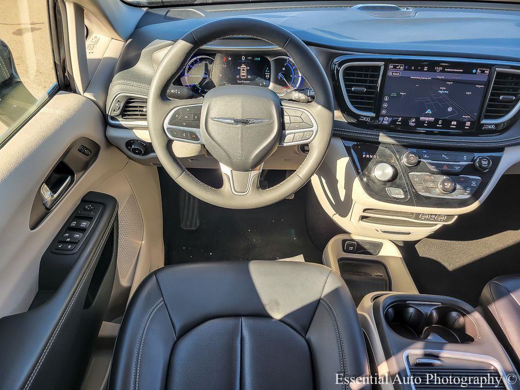 used 2024 Chrysler Pacifica Hybrid car, priced at $26,999