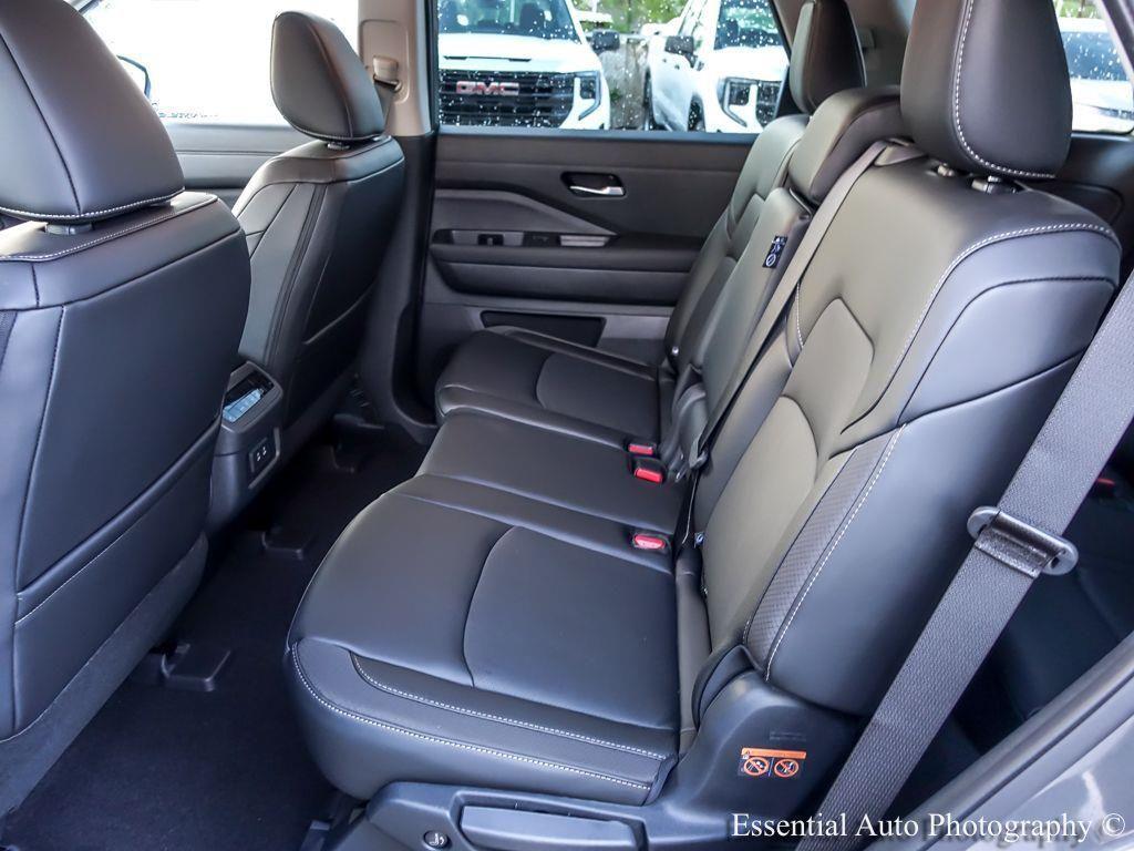 new 2026 Nissan Pathfinder car, priced at $41,376