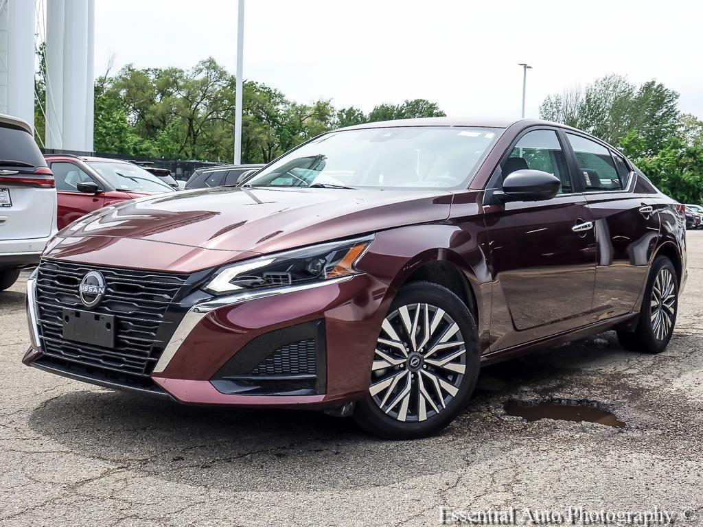 used 2025 Nissan Altima car, priced at $23,372