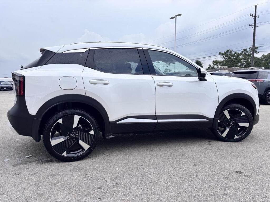 new 2025 Nissan Kicks car, priced at $26,617