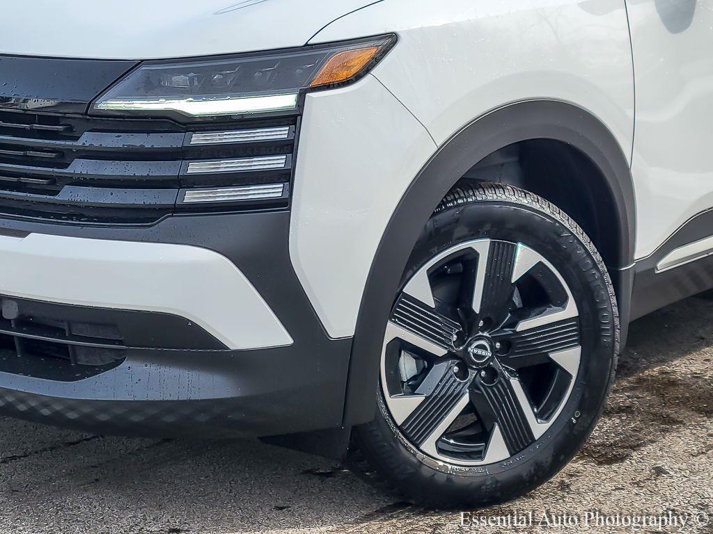 new 2026 Nissan Kicks car, priced at $26,320