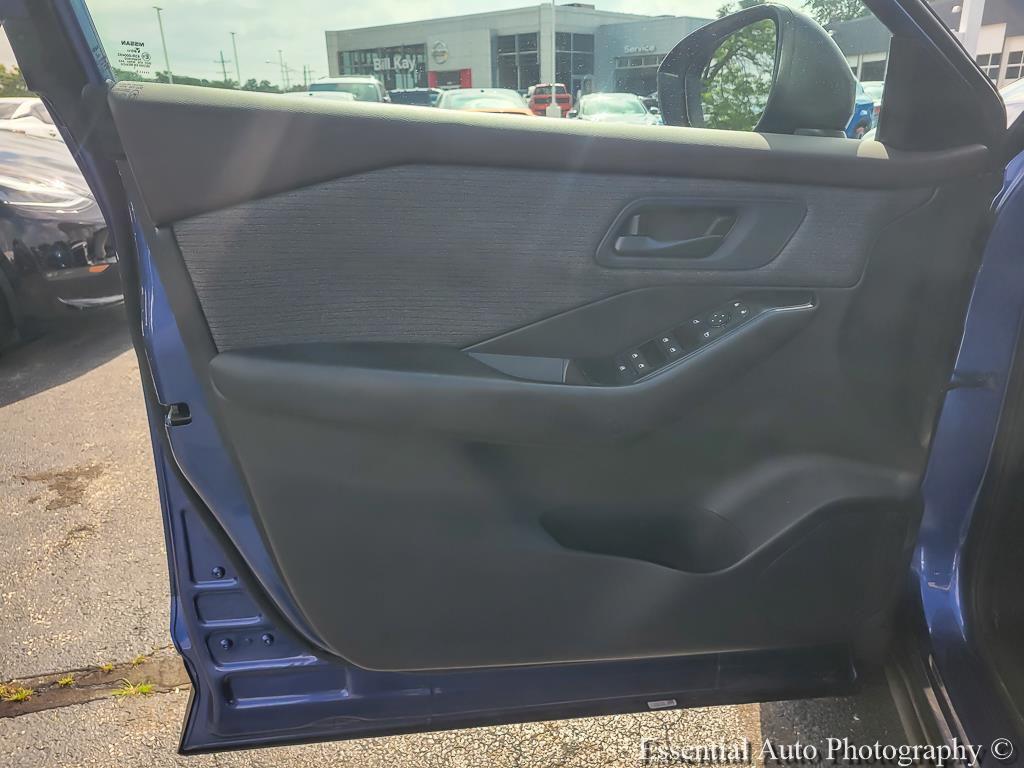 used 2023 Nissan Rogue car, priced at $21,211