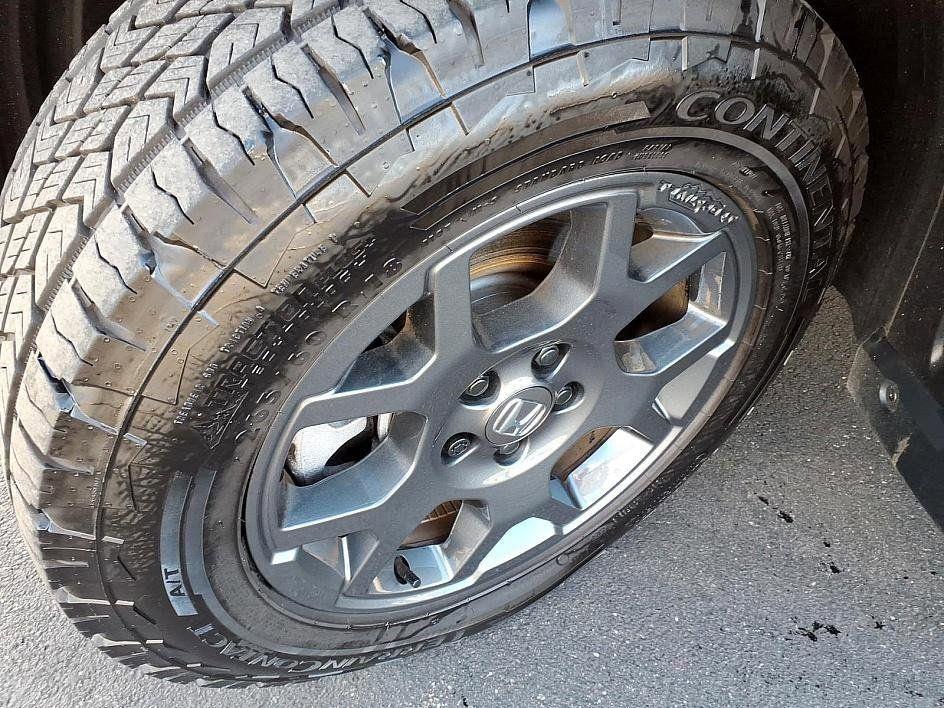 used 2025 Honda Pilot car, priced at $45,407