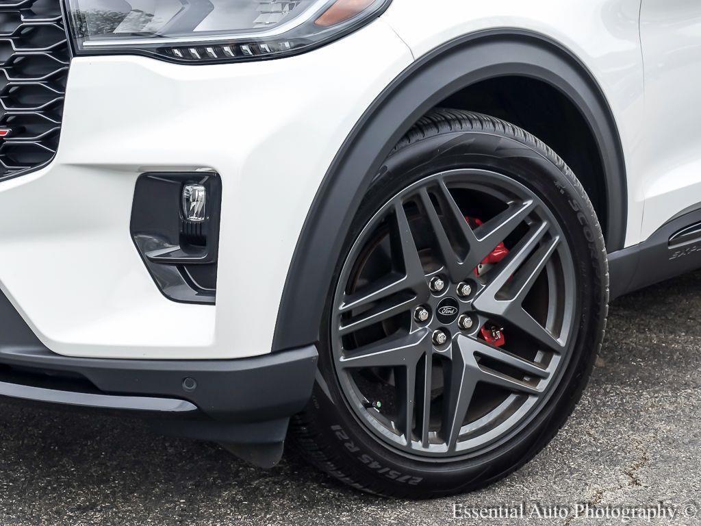 used 2025 Ford Explorer car, priced at $49,460