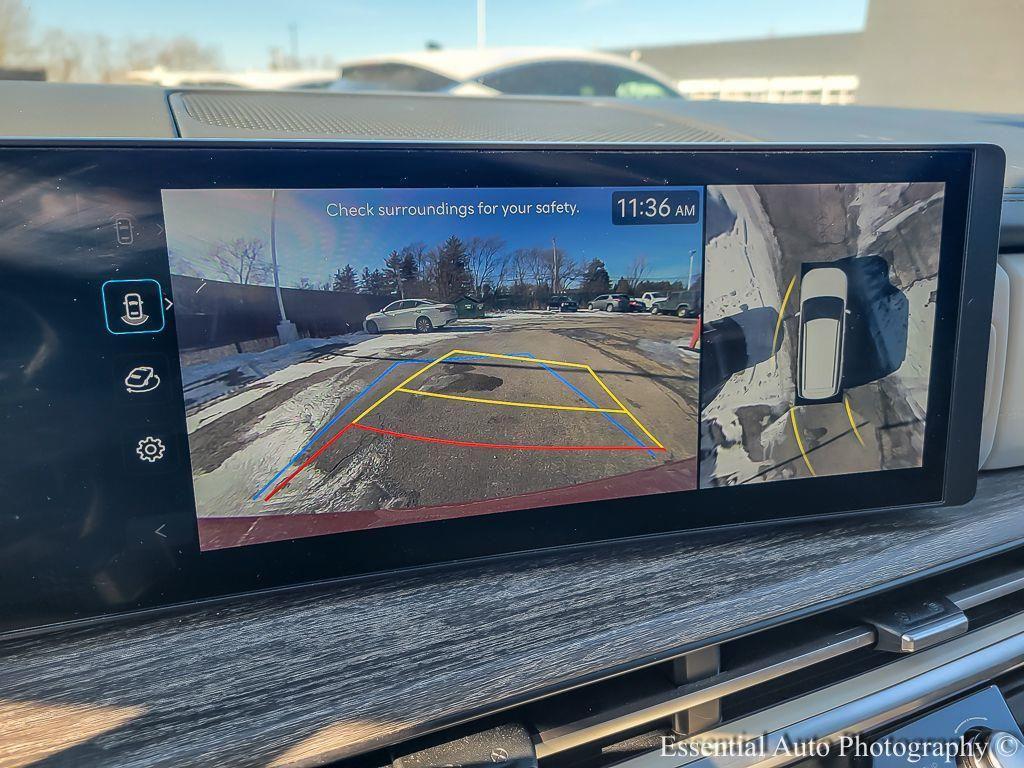 used 2024 Hyundai Santa Fe car, priced at $34,870