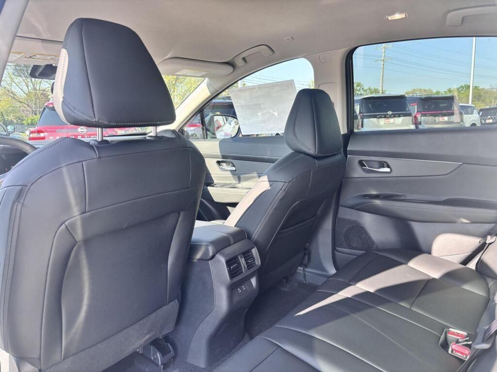 new 2025 Nissan Murano car, priced at $37,148