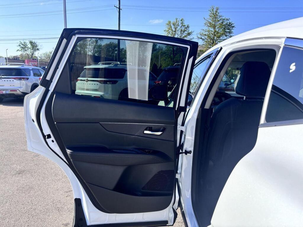 new 2025 Nissan Murano car, priced at $37,148