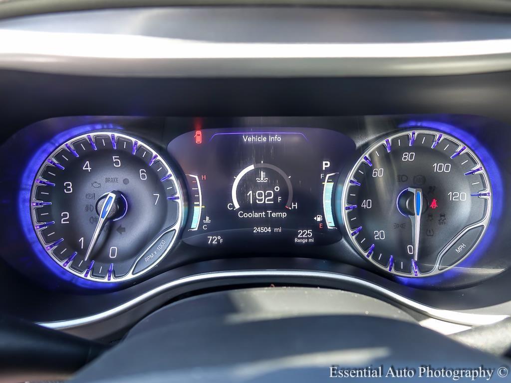 used 2025 Chrysler Pacifica car, priced at $30,227