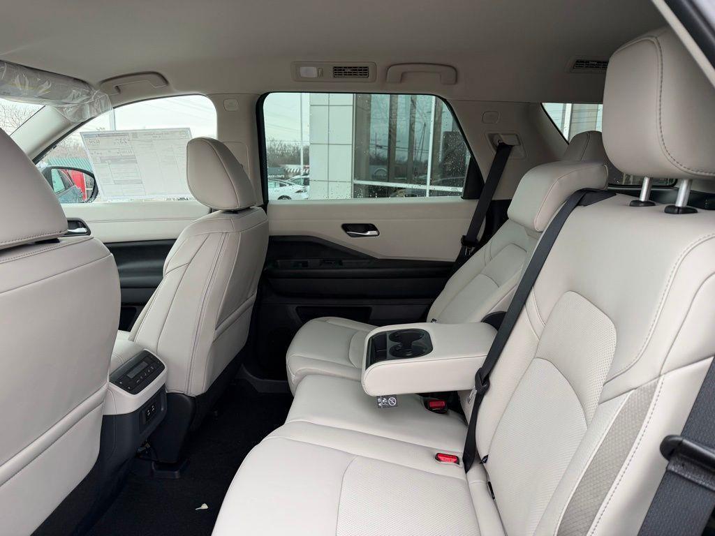 new 2026 Nissan Pathfinder car, priced at $41,401