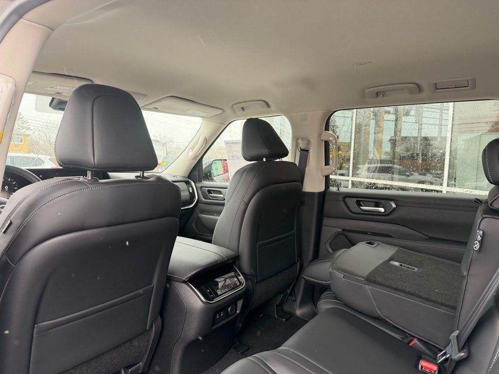 new 2026 Nissan Armada car, priced at $61,210