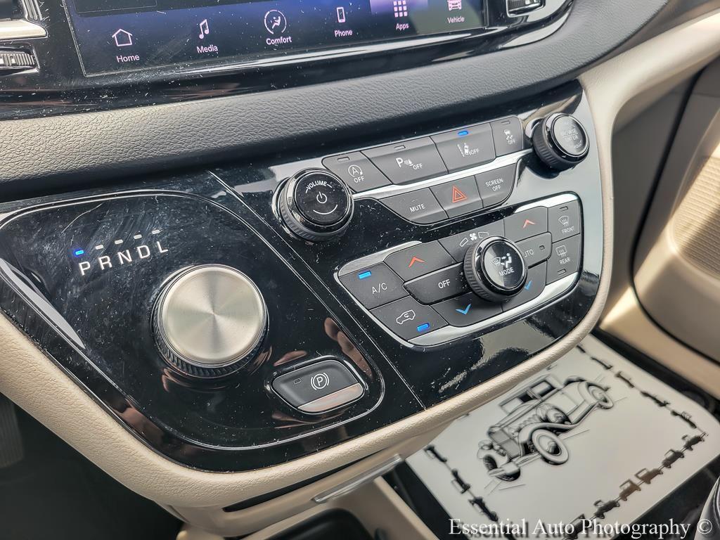 used 2023 Chrysler Pacifica car, priced at $26,284