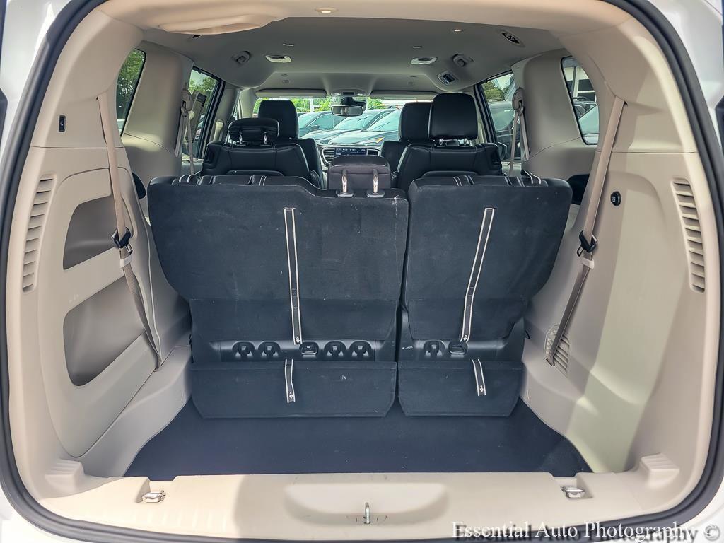 used 2023 Chrysler Pacifica car, priced at $26,284