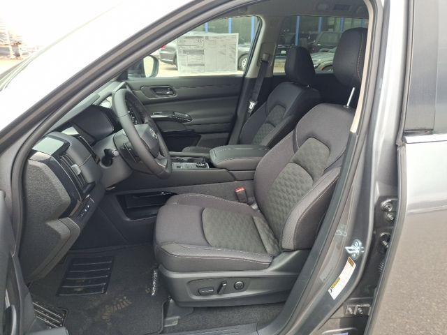 new 2026 Nissan Pathfinder car, priced at $40,575